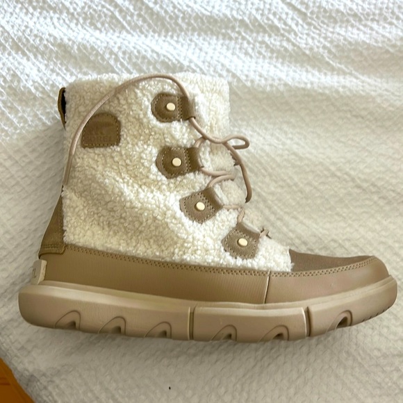 NEW in box sorel explorer II JOAN COZY 10 - Picture 1 of 8